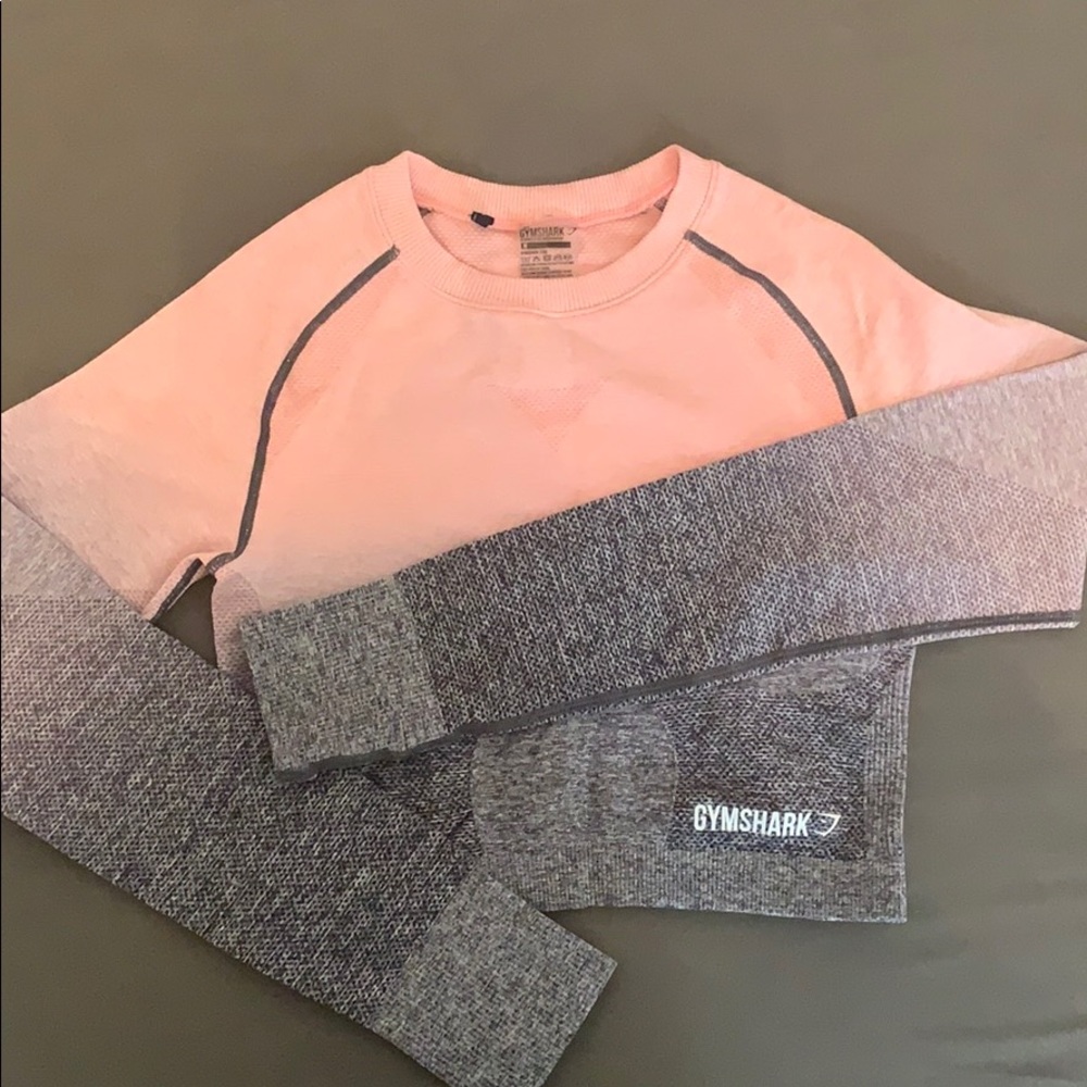 Gymshark M cropped ombré long sleeve workout top